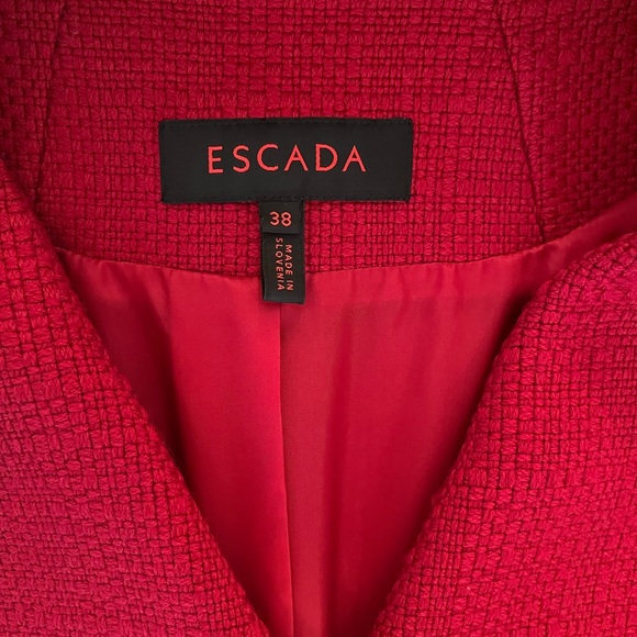 Light jacket with mink trim, belt and shaped collar - Picture 12 of 12